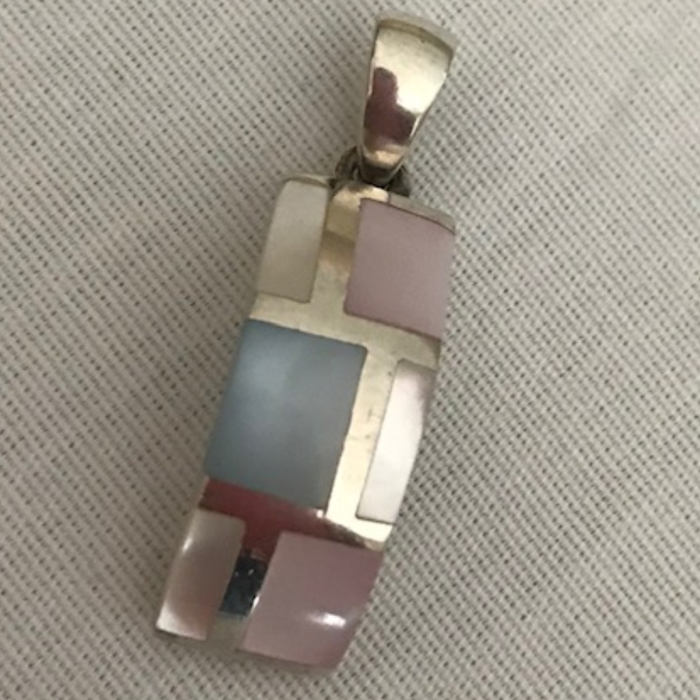 MOP 925 Pendant